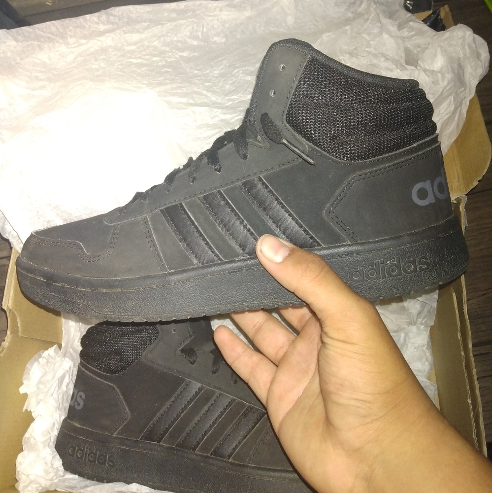 Adidas black shoes hoops 2.0